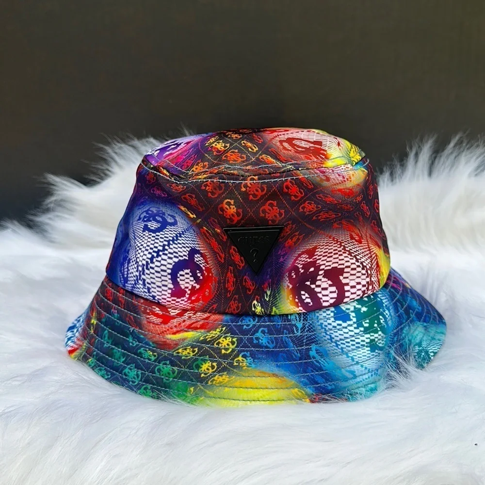 New GUESS KIDS Buckle Hat